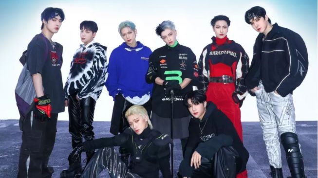 Album 'THE WORLD EP.1 : MOVEMENT' ATEEZ Telah Lampaui 1,1 Juta Pre Order!