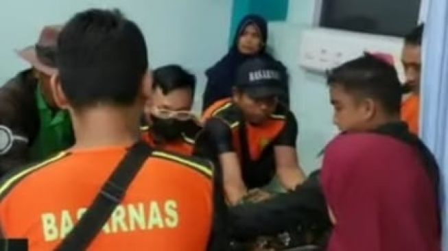 Pelajar SD di Padang Tewas Terseret Arus Sungai Saat Ambil Bola