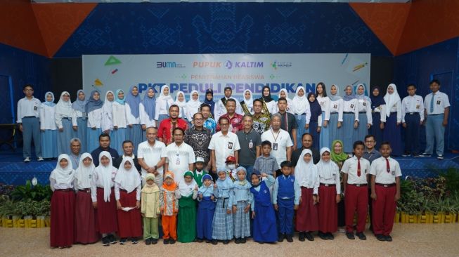 Peduli Pendidikan, PKT Salurkan Beasiswa PKTPP 2022 bagi 48 Anak Bontang