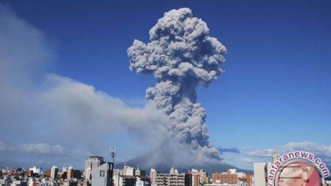 Gunung Sakurajima di Jepang Dua Kali Meletus, Badan Meteorologi Berlakukan Kewaspadaan Tinggi