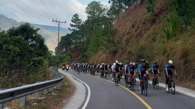 300 Pesepeda Gowes di Negeri Indah Kepingan Surga