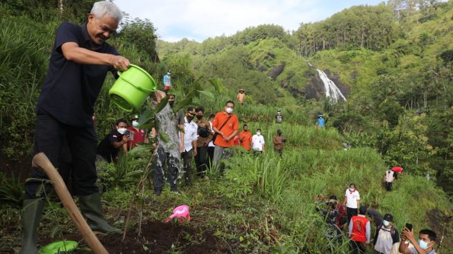 Sejak Periode Pertama, Ganjar Telah Tanam 101 Juta Pohon untuk Rehabilitasi Hutan dan Lahan Kritis di Jateng