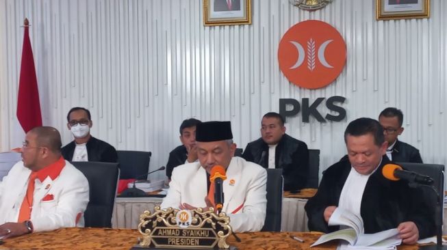 Alasan Gugat PT 20 Persen, Presiden PKS di Hadapan Hakim MK: Kondisi Bangsa Terpecah Belah Akibat Pilpres Dua Paslon