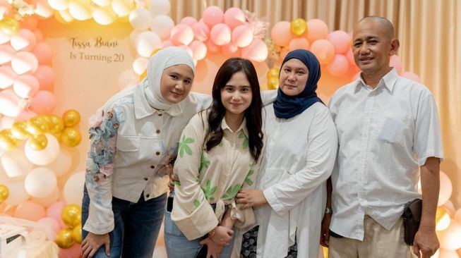 Potret ulang tahun Tissa Biani (Instagram/@tissabiani)