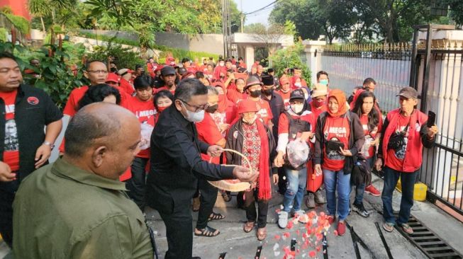 Kenang Tragedi Kudatuli, PDIP Gelar Tabur Bunga Di Kantor DPP Pagi Ini