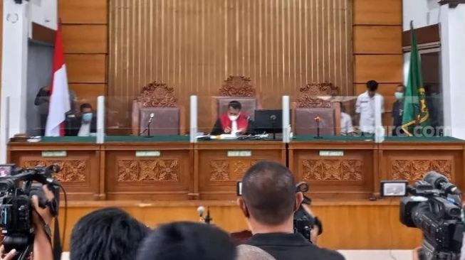 Tok! Gugatan Praperadilan Status Tersangka Mardani Maming Ditolak