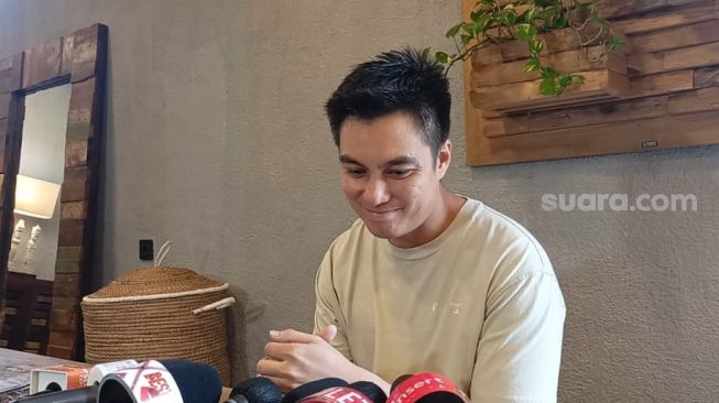 Baim Wong ditemui di Tanah Kusir, Jakarta Selatan pada Kamis (28/7/2022) [Suara.com/Rena Pangesti]