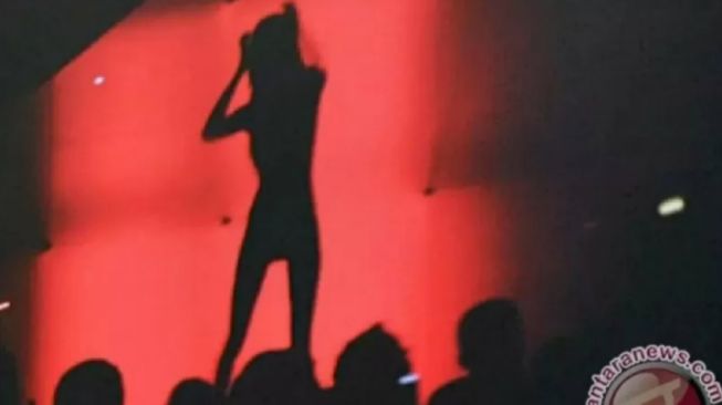 Viral Video Pria Joget Erotis di Acara Ultah, Sudin Parekraf Jaksel: Pihak Hotel Tidak Sediakan Striptis Pria