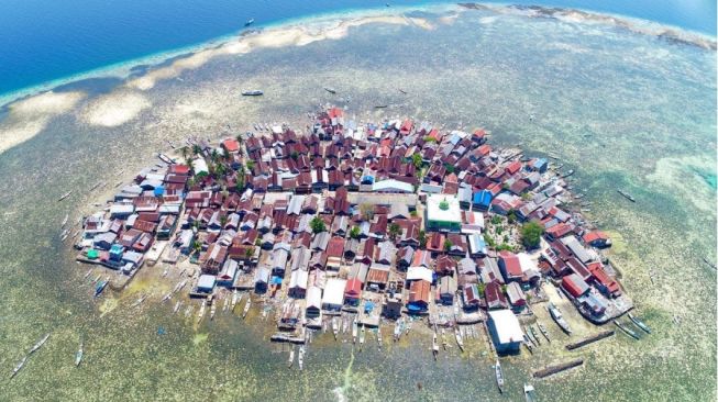 Pulau Bonetambu, Surganya Para Pencinta Snorkeling