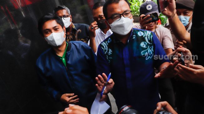 Bendahara Umum PBNU Mardani H Maming saat datang untuk menjalani pemeriksaan di Gedung Merah Putih KPK, Jakarta Selatan, Kamis (28/7/2022). [Suara.com/Alfian Winanto]