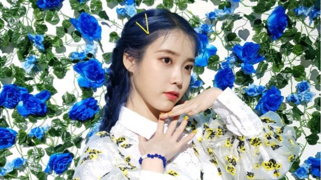 IU Bakal Jadi Musisi Wanita Pertama yang Gelar Konser di Jamsil Stadium?