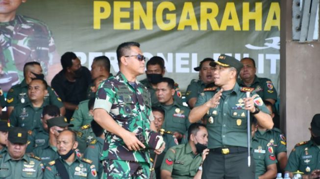 Danrem 083/Baladhika Jaya Pantau Kesiapan Stadion Noto Hadinegoro