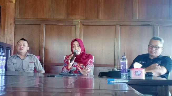 Maksimalkan Potensi Mojokerto, Bupati Ikfina Kolaborasikan Sektor Pariwisata dengan Ekonomi Kreatif