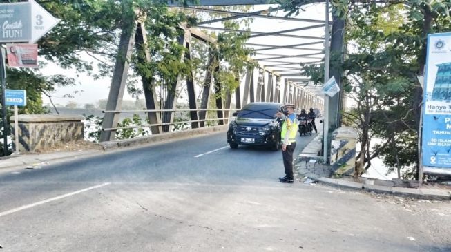 Polisi: Kemacetan di Jembatan Barombong Akibat Persilangan Jalur, Bukan Jumlah Kendaraan