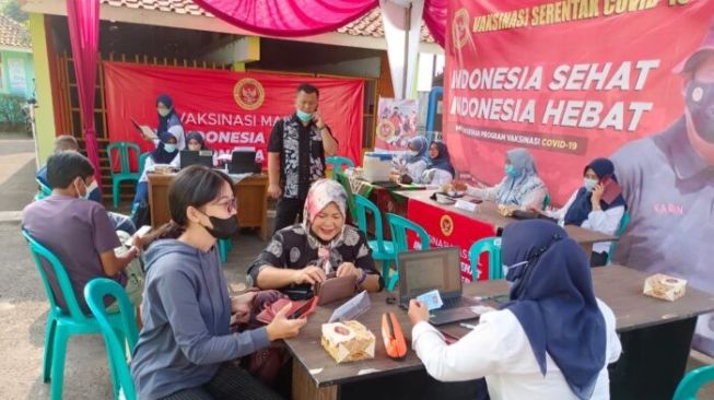 Vaksinasi 4.000 Dosis Sehari di Kabupaten Tasikmalaya