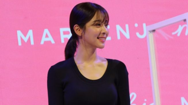 Aktris Seol In Ah Hadiri Marhen J Hallyu Fest di Indonesia