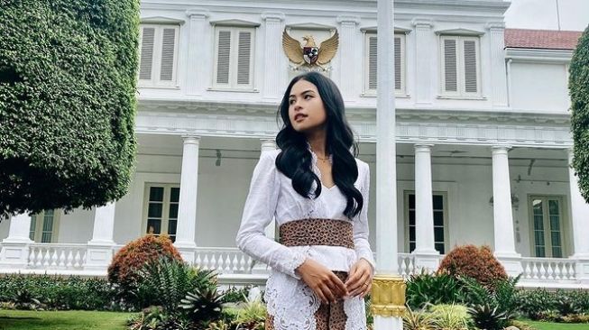  Artis yang Gemar Pakai Kebaya (Instagram/maudyayunda)