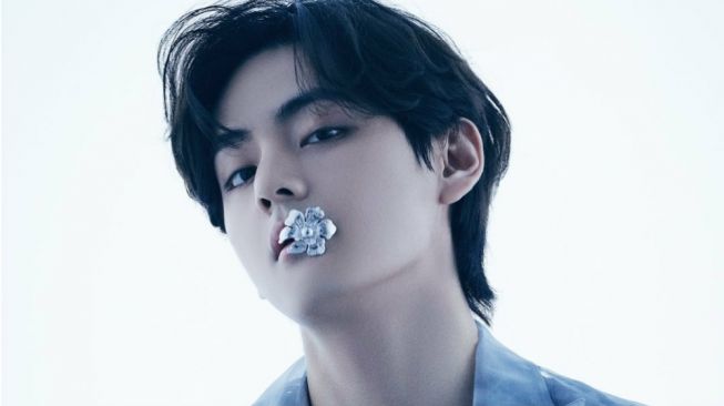 8 Idol K-Pop yang Punya Nama Panggung Hanya Satu Huruf, Ada V BTS