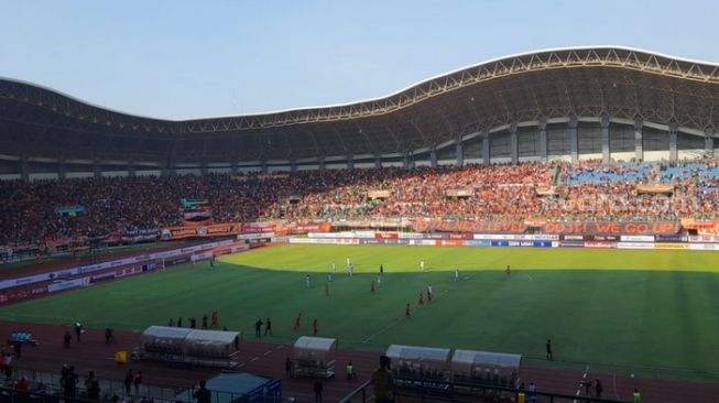 Layar Besar untuk Nobar Persija vs Persis di Stadion Patriot Bekasi Malah Alih Fungsi Jadi Tempat Parkir