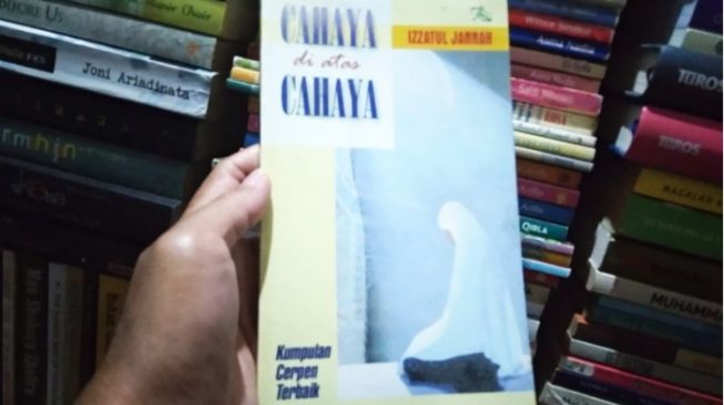 Ulasan Buku Cahaya di Atas Cahaya: Makna Sebuah Toleransi Beragama