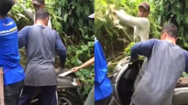 Dikira Sepeda Motornya Hilang, Pria Ini Lupa Taruh Hingga Dipenuhi Rumput