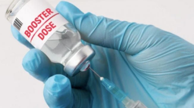 Tingkatkan Daya Tahan Tubuh, Dokter Nilai Vaksinasi Booster Kedua pada Nakes Langkah yang Tepat
