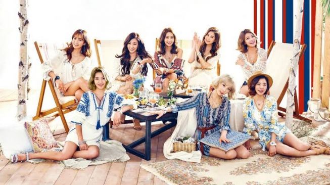 Delapan Anggota Girls' Generation Tampil Bersama di Amazing Saturday