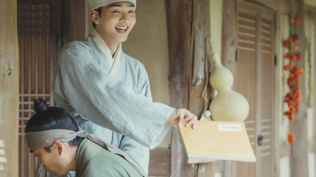 Potret di Balik Layar Poong The Joseon Psychiatrist (Instagram/@tvn_drama)