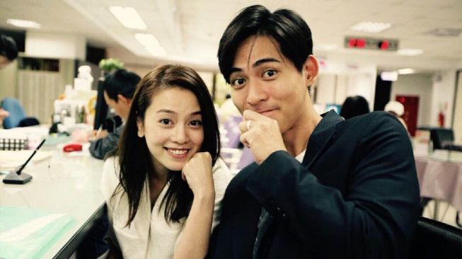 Ren Yu dan Vic Chou (Weibo)