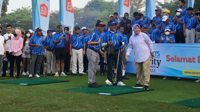 Mensos Buka Charity Golf Bertema "Listrik Berkelanjutan bagi Anak Negeri di Wilayah Pasca Bencana"