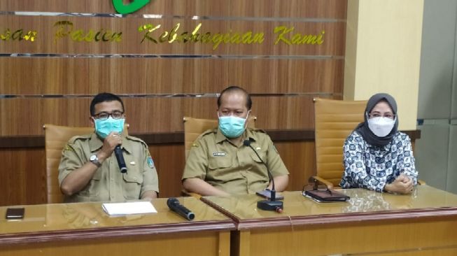 RSUD Jombang menggelar konferensi pers tentang bayi meninggal saat persalinan normal. [Suara.com/Zen Arivin]