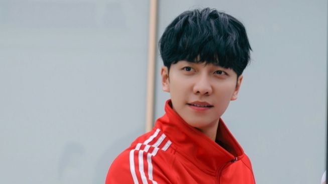 Adu Gaya Ji Chang Wook dan Lee Seung Gi di Drama Baru (Soompi)