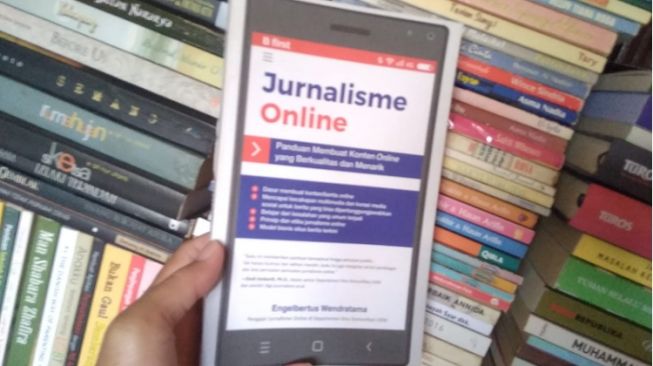 Ulasan Buku Jurnalisme Online: Kiat Menulis Konten Online Berkualitas