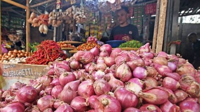 Inflasi Harga Pangan Terus Bergejolak,Mulai Bawang Merah Hingga Cabai Rawit