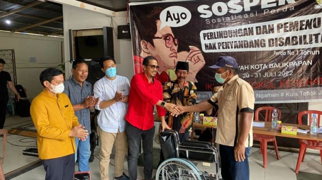 Perjuangkan Hak Penyandang Disabilitas, Marthinus Gelar Sosper