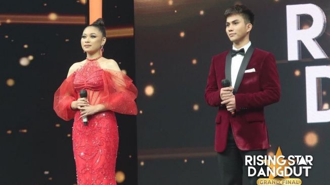 Zainul dan Ayu Novitasari jadi pemenang pertama dan kedua di ajang Rising Star Dangdut 2022. [Instagram]