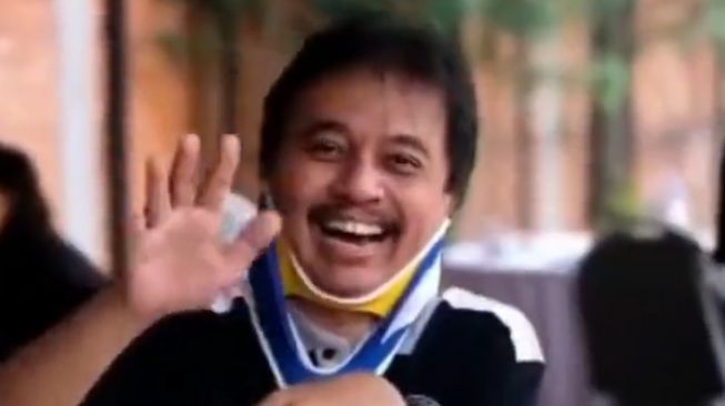 Tak Ditahan Meski Jadi Tersangka karena Sakit, Roy Suryo Malah Viral Ikut Touring
