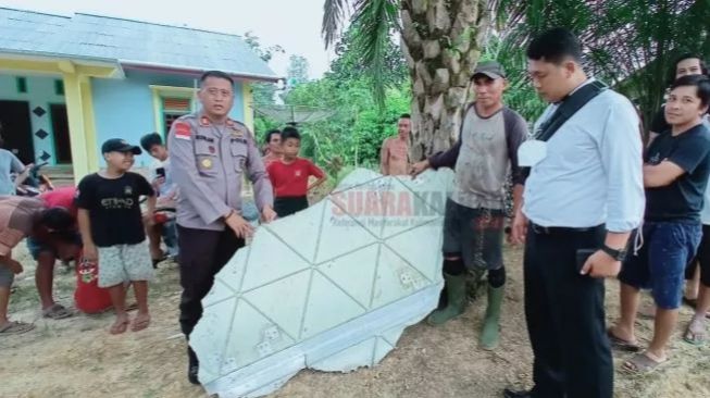 7 Fakta Puing-Puing Roket China Jatuh dan Ditemukan di Kalimantan