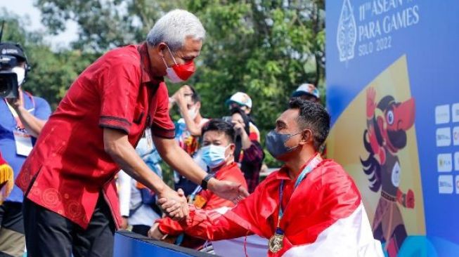 Dukung Langsung Atlet Para Swimming, Ganjar: Mereka Kebanggaan Indonesia