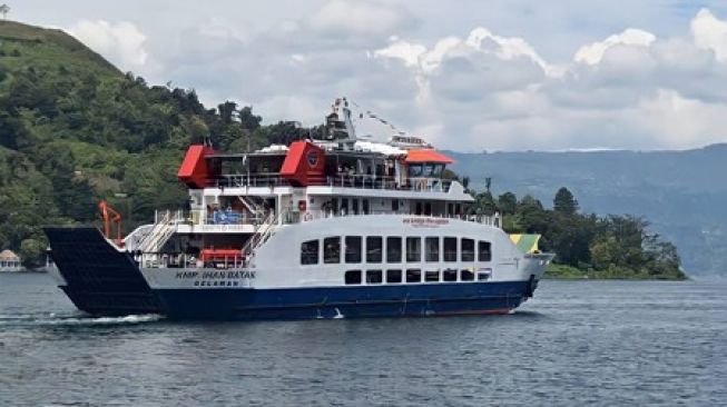 E-tiket Jadi Solusi Antrean Panjang di Pelabuhan Ferry