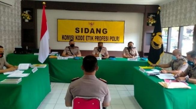 Mantan Komandan Kompi D Brimob Wamena AKP R Diberhentikan Tidak Hormat