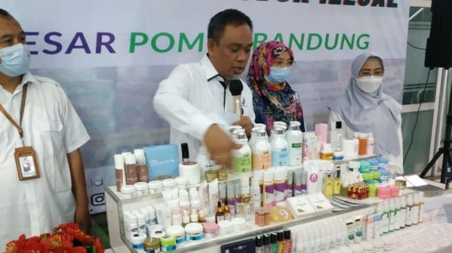 Ribuan Kosmetik Ilegal Disita dari Sejumlah Salon hingga Klinik Kecantikan di Jawa Barat