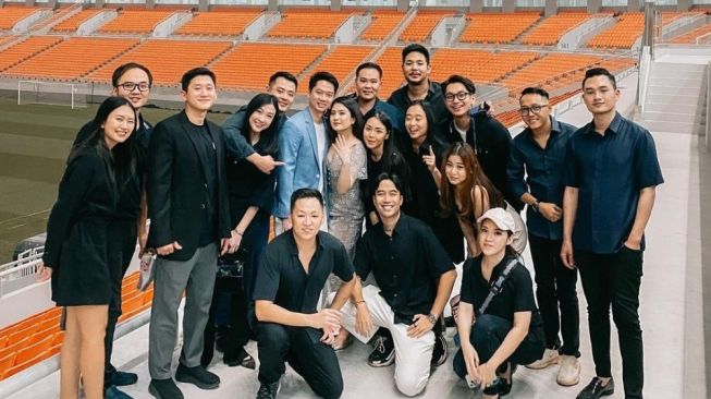 Potret Kevin Sanjaya Melamar Valencia Tanoesoedibjo (instagram/@vidialdiano)