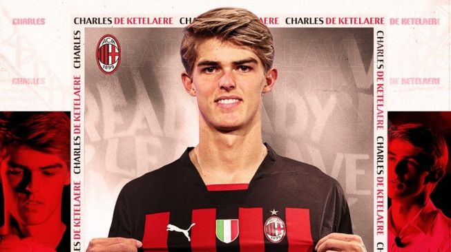 Pemain baru AC Milan, Charles De Ketelaere. [Twitter/@acmilan]