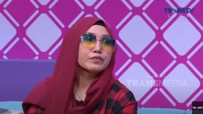 Penyanyi Sikok Bagi Duo, Meli Dedi [YouTube/TRANS TV Official]