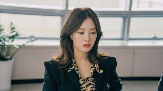 9 Pesona Lee Se Young di Love by Law, Drama Korea yang Siap Tayang di Akhir Agustus Ini
