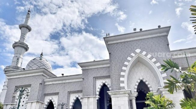Ketua Pembangunan Masjid Raya Makassar Muchtar Luthfi Ditembak di Kepala Setelah Salat Subuh