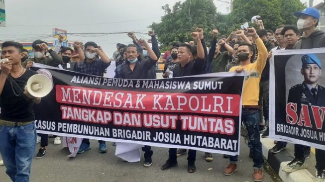 Desak Kasus Kematian Brgadir J Diusut Tuntas, Mahasiswa Demo Polda Sumut