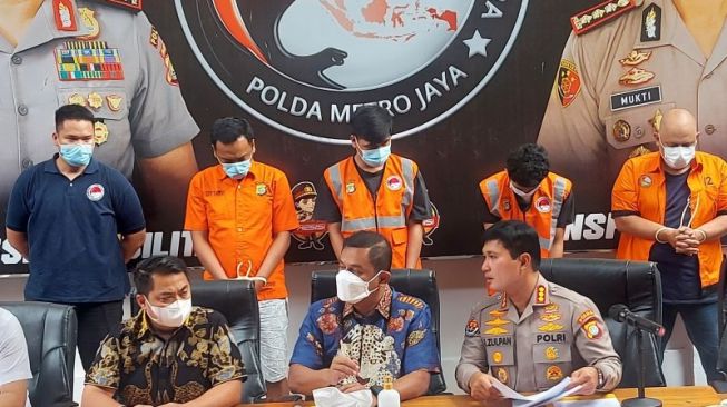 Selundupkan Biji Kokain ke Luar Negeri, Polisi: Pelaku Pakai Boneka Jari untuk Kamuflase