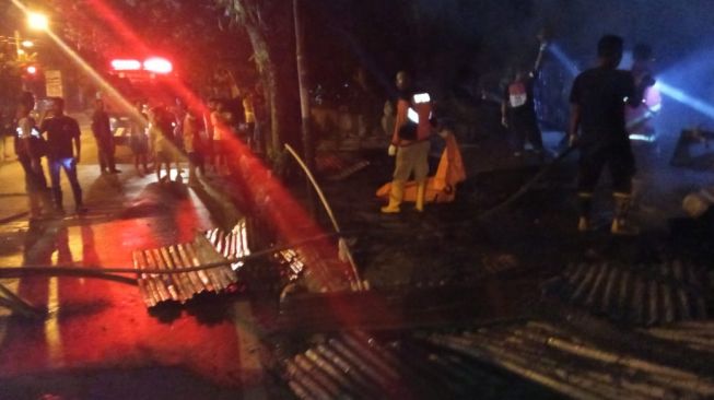 Diduga Lupa Matikan Kompor, Kios Handphone di Purbalingga Terbakar, Ibu dan Anak Tewas Terjebak Api